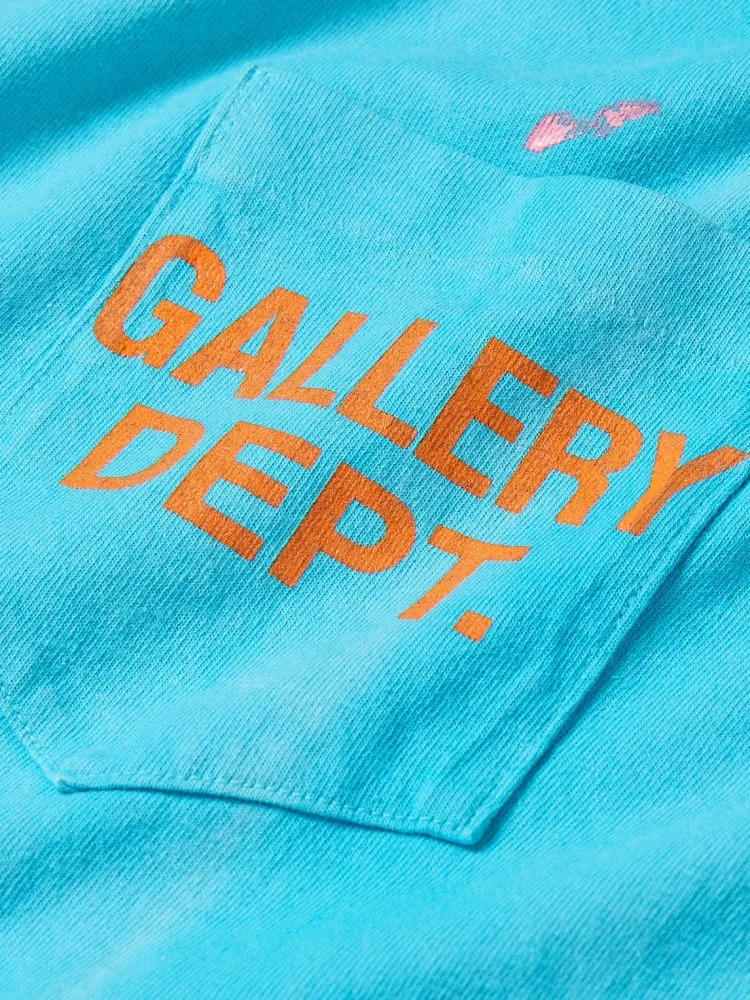 GALLERY DEPT. VINTAGE LOGO PAINTED TEE/Turquoise washed and distressed VINTAGE LOGO retro English pocket short sleeves lake blue S-XL ready-to-wear dyeing, hand-sewn and smeared with horseradish and fried with salt, very heavy industry, manufacturing dark and light fading technology, hand-splashed ink graffiti, genuine acrylic material